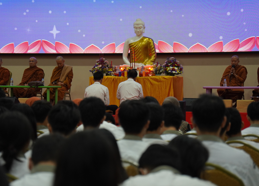 Memperkuat Tradisi Kebajikan: Hari Kathina di SMK Buddhi Dharma